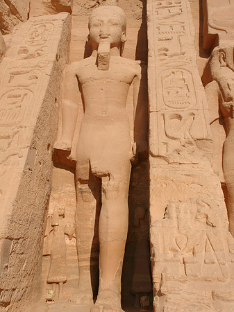 Kolosstatue König Ramses II