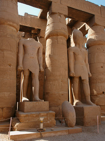 Foto Statuen am Luxor Tempel