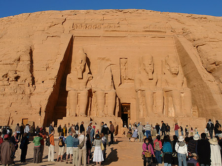 Tempel mit Himmel Foto 