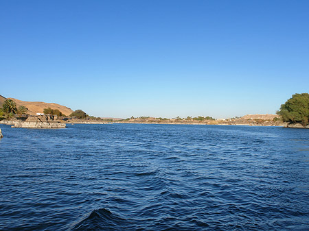 Blick über Wasser Foto 