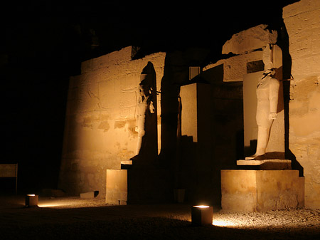 Foto Karnak Tempel bei Nacht