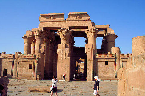 Kom Ombo Impressionen Sehenswürdigkeit  Heiligtümer zu Ehren von Haroeris und Sobek